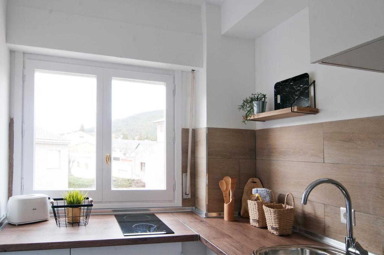 Arroyo Bates Jaca Apartment Bagian luar foto