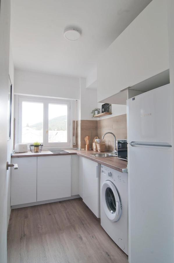 Arroyo Bates Jaca Apartment Bagian luar foto